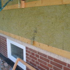 Verlegung von Rockwooldmmplatten an Vorhangfassade in Hmelerwald und Inspektionskamera /  Endoskop